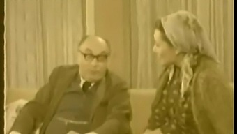Perjalanan Sensual Srtym: Pertemuan Penuh Gairah Pasangan Turki Pada Tahun 1979