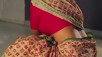 Hot Indian Housewife Exposes Herself In Rgv'S Film