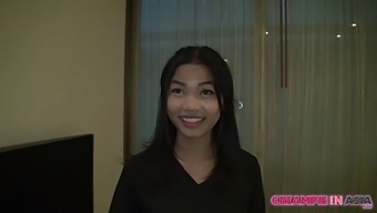 Gadis Thai Berusia 18 Tahun Yang Menakjubkan Dipenuhi Dengan Air Mani