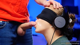 Main Peranan Sensual Dengan Wanita Berambut Coklat Yang Terikat Mata Yang Memberikan Blowjob Yang Menggemparkan Dalam 4k